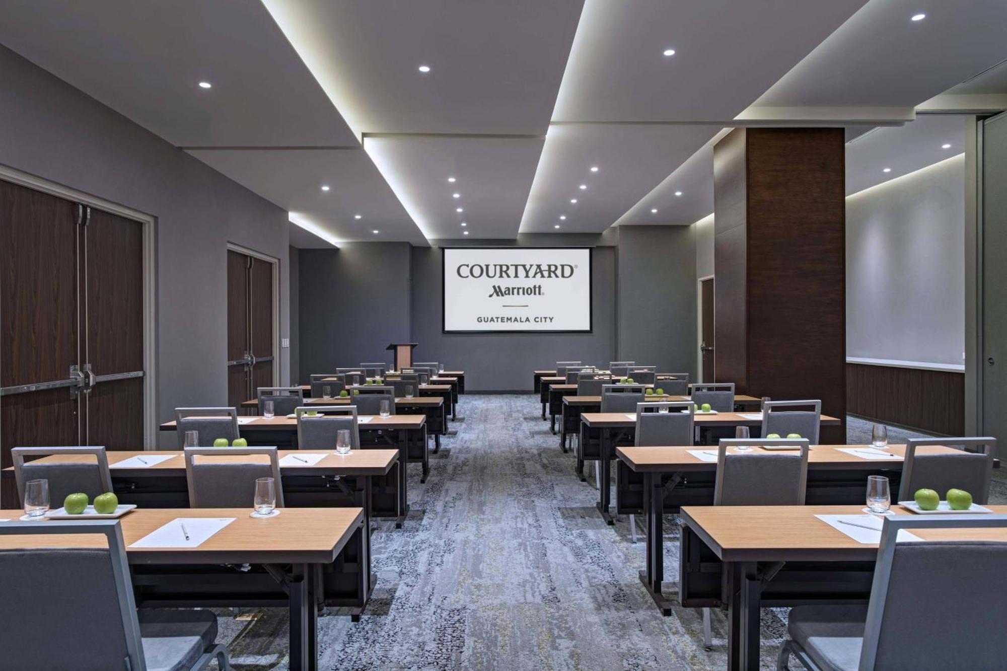 Courtyard By Marriott גואטמלה מראה חיצוני תמונה
